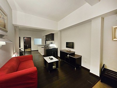5 Bedroom Apartment